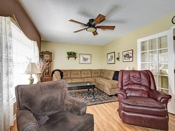 4th image of 6704 Gabriel Dr