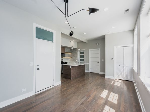 2450 W Chicago Ave #3F