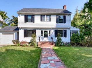 16 Park St, West Roxbury, MA 02136