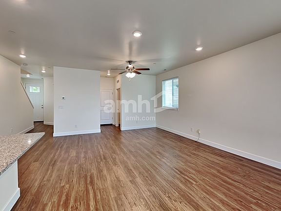 5th image of 13704 107th Avenue Ct E