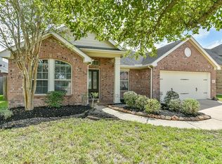 2421 Avalon Trace Ln, Pearland, TX 77581