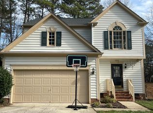 109 Ashley Brook Ct, Cary, NC 27513