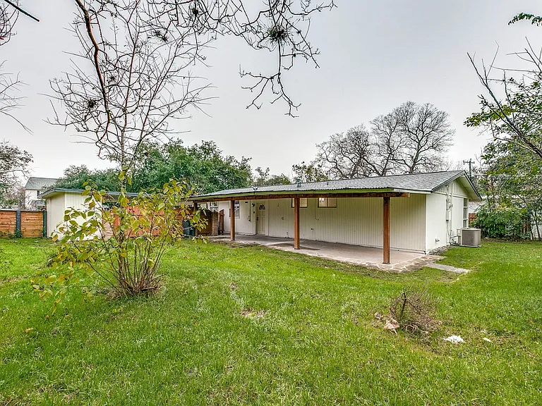 511 E Hathaway Dr — Photo 24