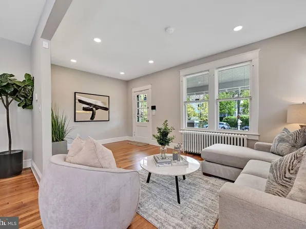 3005 7th St SE, Washington, DC 20032