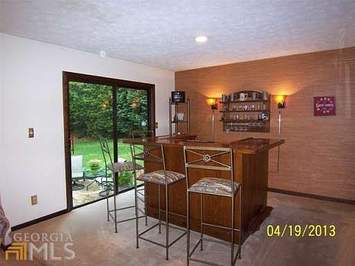 5th image of 19 London Ln SE