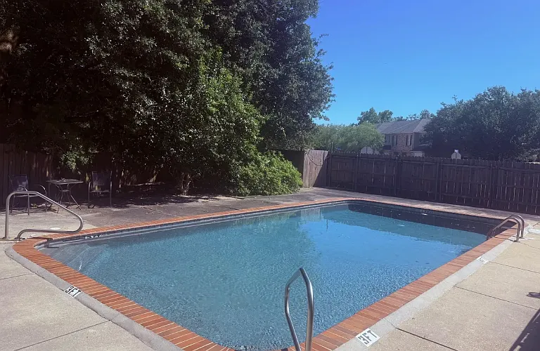 439 Rena Dr — Photo 17