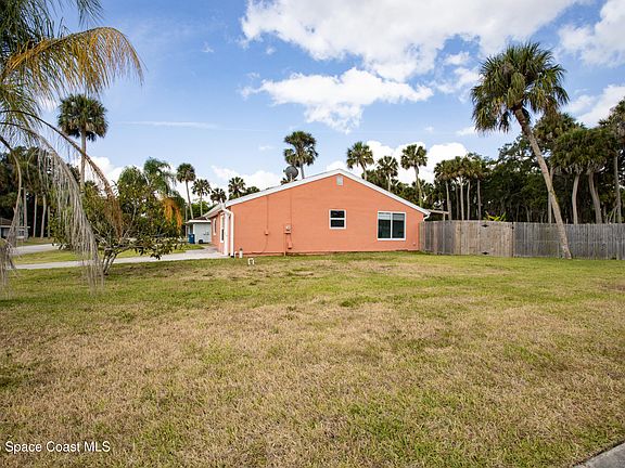 5th image of 1203 Linmoor Cir NE