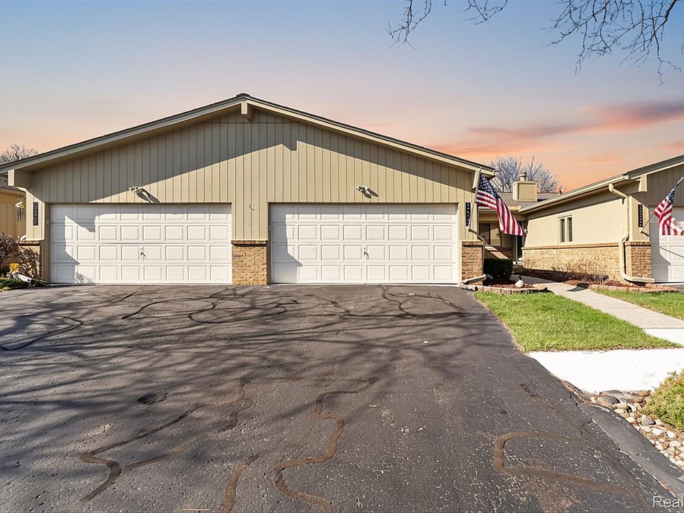 1st image of 12342 Pinecrest Dr