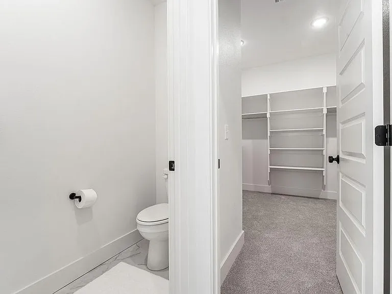 4126 W Olive St — Photo 24
