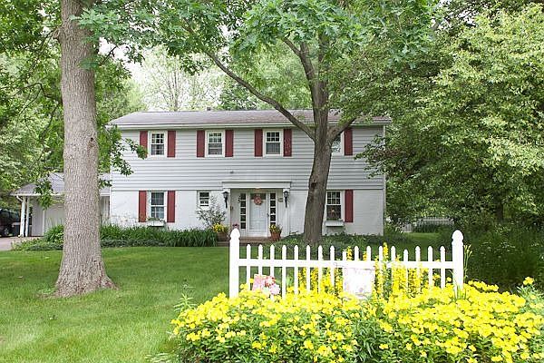 1st image of 25 Glenhurst Dr