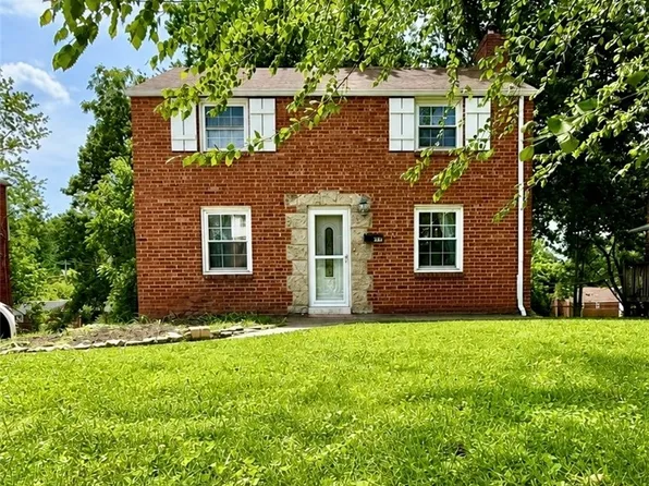 5251 Fieldcrest Dr, Pittsburgh, PA 15236