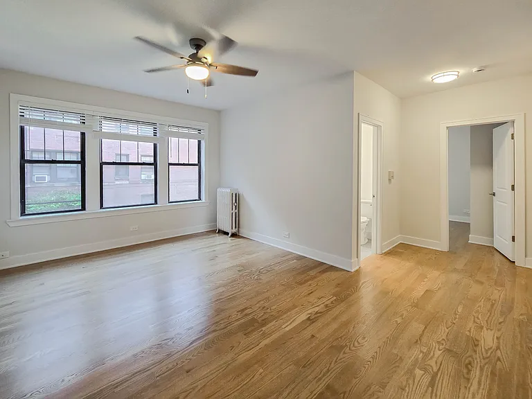 3931 1/2 N Keeler Ave #1 — Photo 8