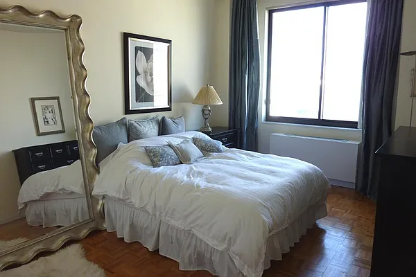 Rented by Corcoran | media 26