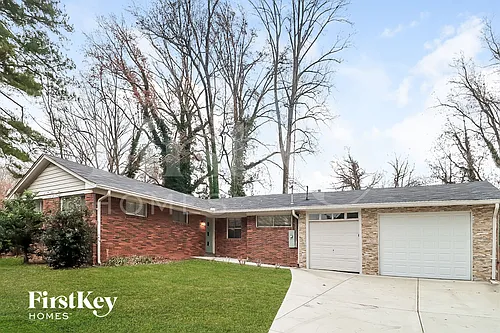 3453 Woods Dr Photo 1
