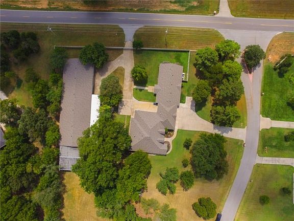 3rd image of 9400 Prosper Dr