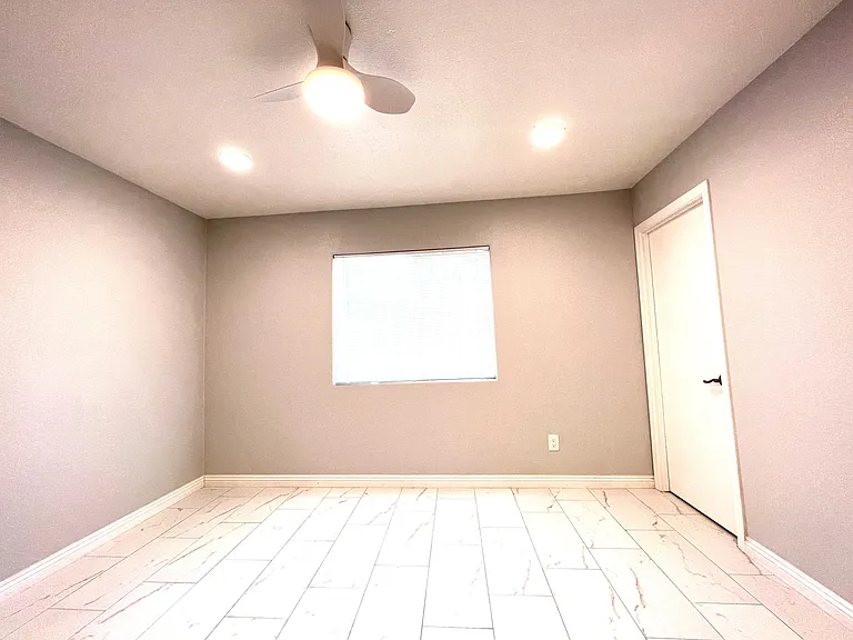 5256 Northridge Ave — Photo 9