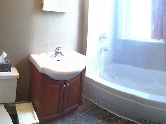 4th image of 489 Holly Ave APT 7