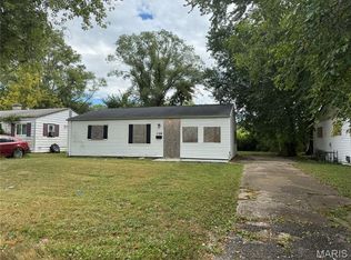 1128 Saint Margaret Dr, Cahokia, IL 62206