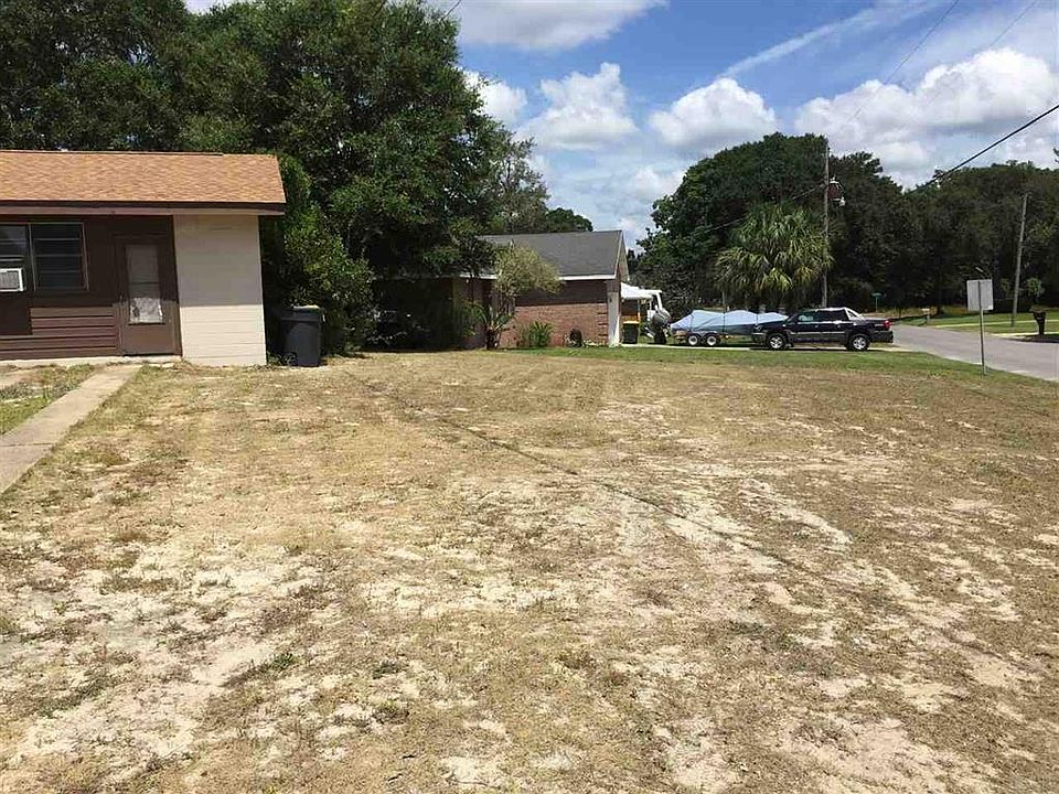 2nd image of 123 Texas Dr