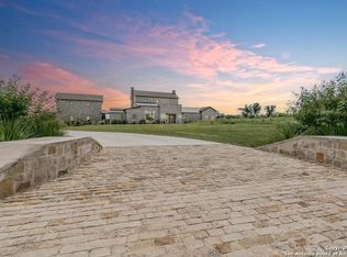 3450 Boot Ranch Cir, Fredericksburg, TX 78624