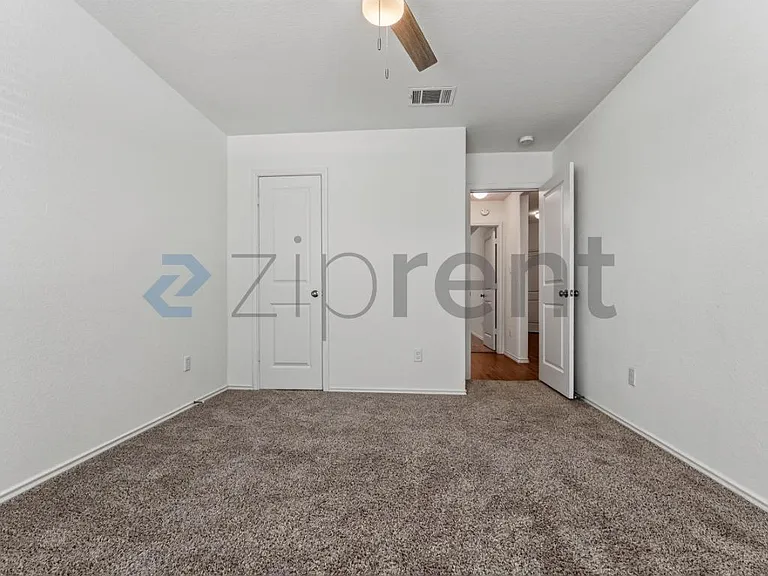 21417 Bird Wing Dr — Photo 33