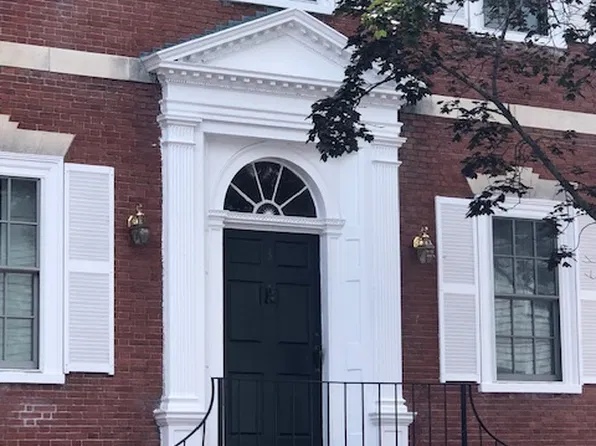 (undisclosed Address), Newburyport, MA 01950