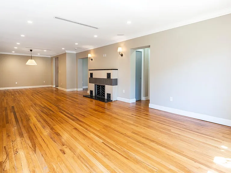 15 S Victoria Park Rd — Photo 23