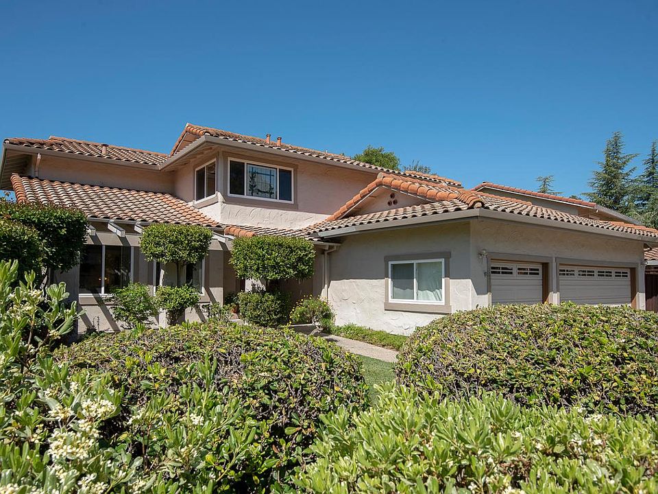 1st image of 16755 Vista Del Valle Ct