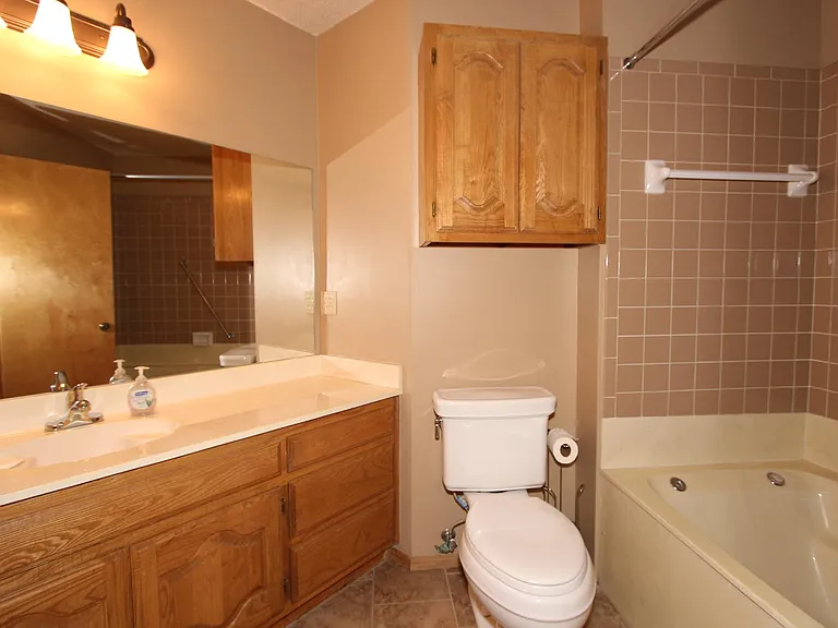 10035 S 94th Ave E — Photo 13