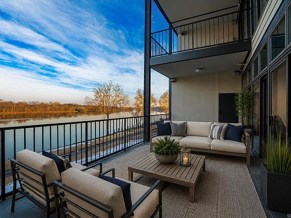 4th image of 33 River Pointe Point