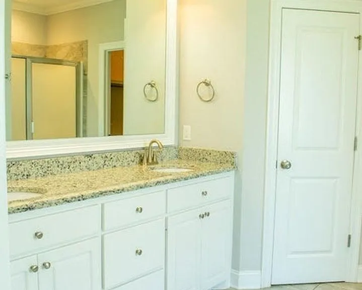 216 Buttonwood Ln — Photo 13