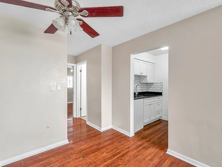 2366 Shelley St #12 — Photo 13