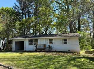601 Melrose Dr, Forest Park, GA 30297