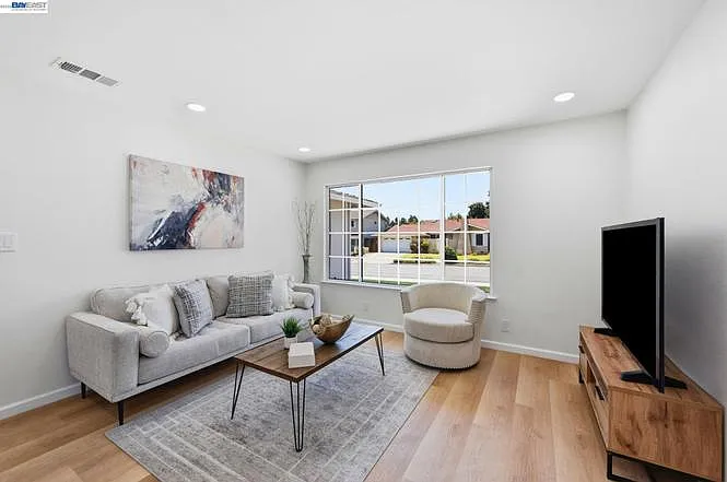 46718 Bradley St — Photo 5