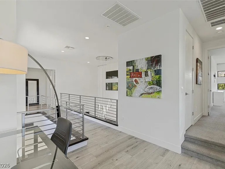 47 Pristine Glen St — Photo 33