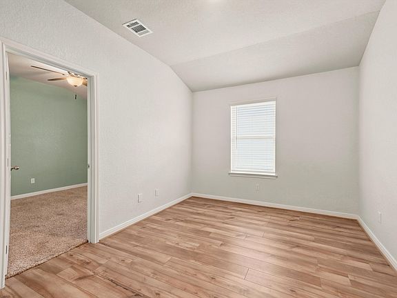2nd image of 307 Goodfella Ave