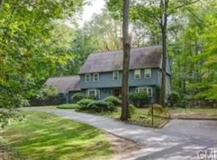 60 Red Fox Ln, Trumbull, CT 06611