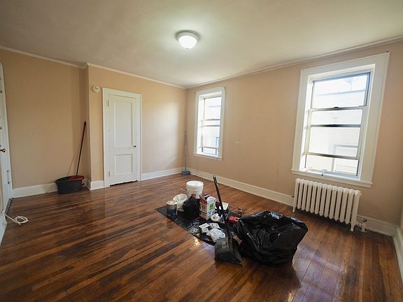 3rd image of 21-63 27th St #401