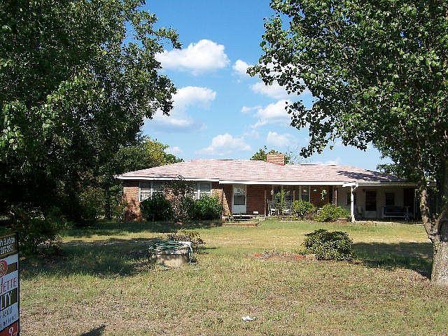 2nd image of 1664 Highway 98 W