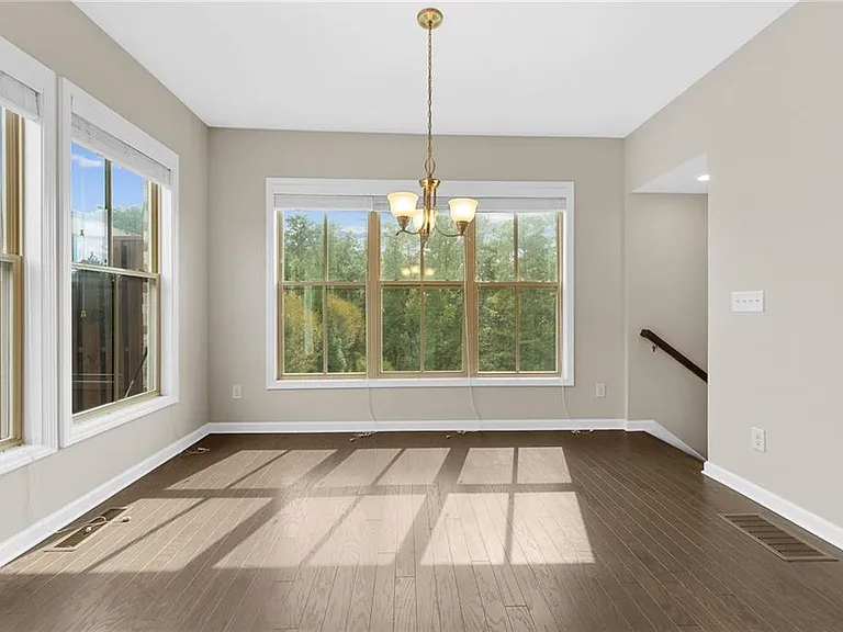 331 Northaven Ave — Photo 17