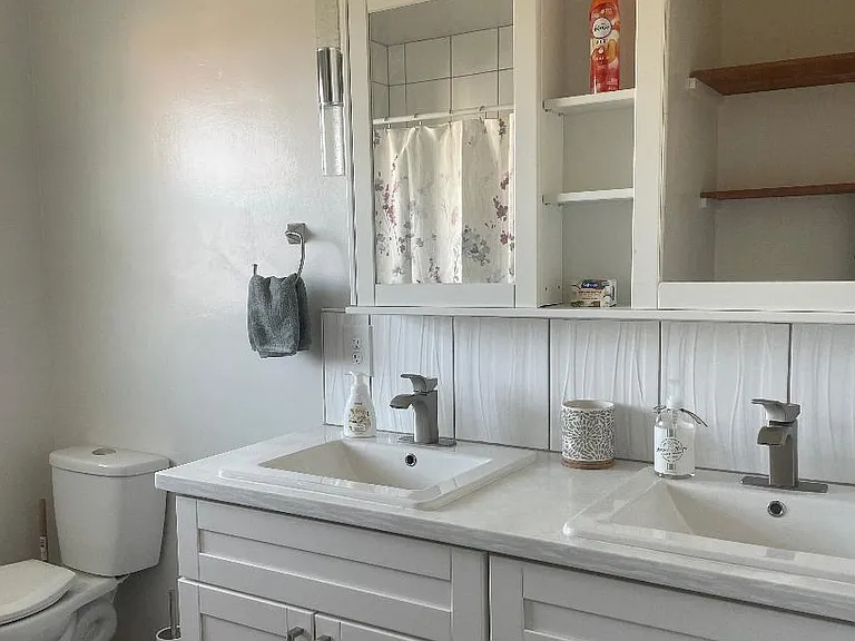1015 W Columbia Ave — Photo 7