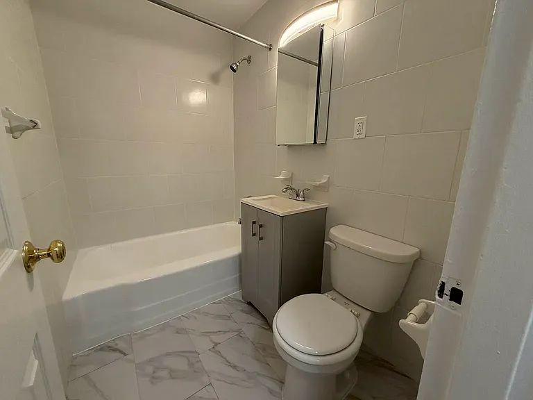 611 Banner Ave #1 — Photo 11