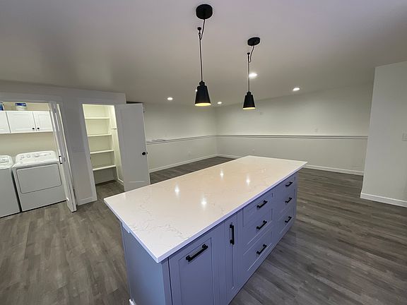 5th image of 1577 Woodside Dr #B