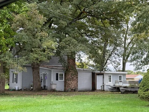 325 42nd Ave, Rock Island, IL 61201