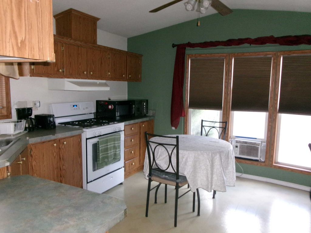 1166 Madison # 105 Ave