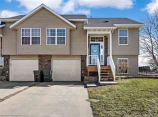 1968 Hannah Jo Ct, Iowa City, IA 52240