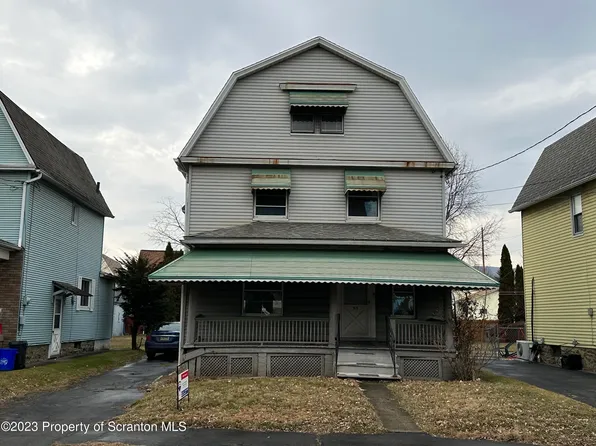 1015 Albright Ave, Scranton, PA 18508