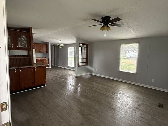 2nd image of 232 White Rd SE