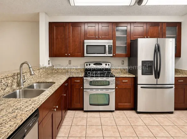 1604 Arcadia Dr Unit 305, Jacksonville, FL 32207