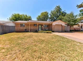 202 E Cherry Ave, Yukon, OK 73099